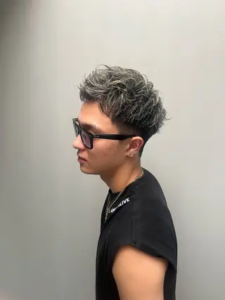 ショート カラー メンズ AXIS share salon所属・【メンズ専門】 【短髪パーマ】ひかるのヘアスタイル