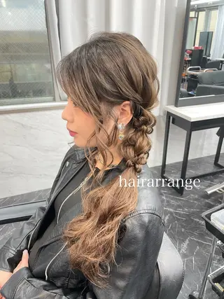 ロング ヘアアレンジ エクステ🩵ブリーチ 韓国ヘア🩵KAEのヘアスタイル