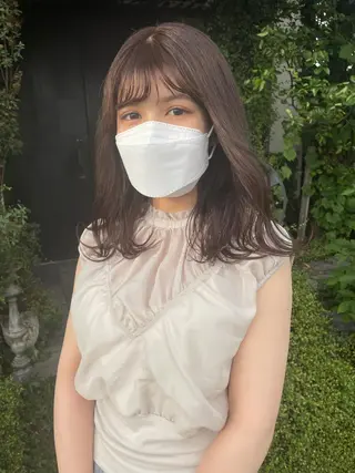 セミロング カラー アオキ リノのヘアスタイル