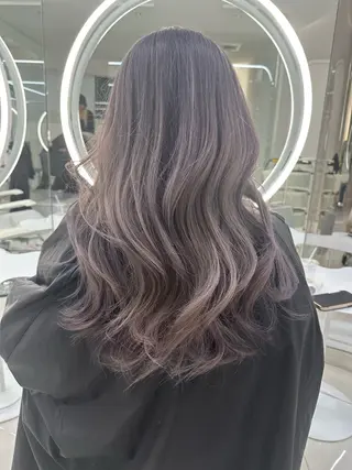 ロング ハイトーンボブ Mizuki.のヘアスタイル