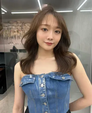 セミロング カラー ヘアアレンジ ふみか🎀 ベージュカラーのヘアスタイル