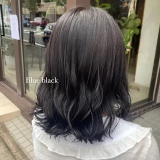 セミロング 透明感カラー 【問屋町】moe🪿のヘアスタイル