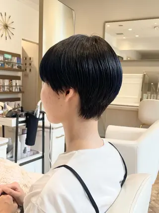 ショート ELLE salon サエのヘアスタイル