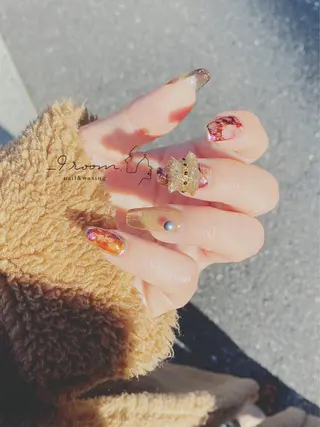 ネイル _9 room. Yoshimiのネイルデザイン