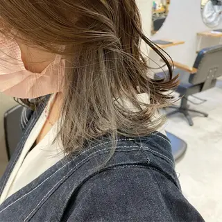 ミディアム カラー 外山 実咲のヘアスタイル