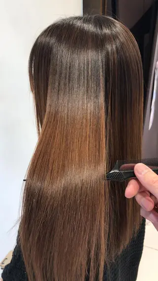 ロング 下條 真のヘアスタイル