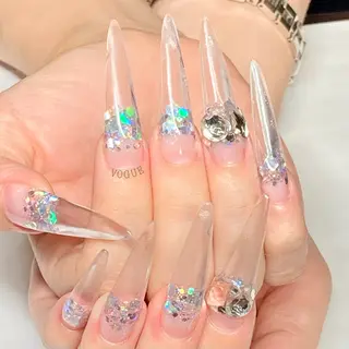 ネイル VOGUE ×SWANのネイルデザイン