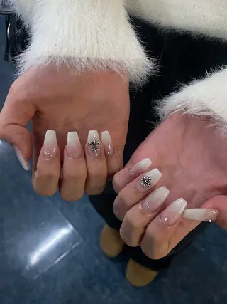 ネイル minuit 🎀Airi🎀のネイルデザイン