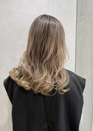 ロング レディースモデル募集 鈴木健友のヘアスタイル