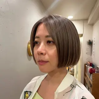 ショート カラー 藤川 りんとのヘアスタイル