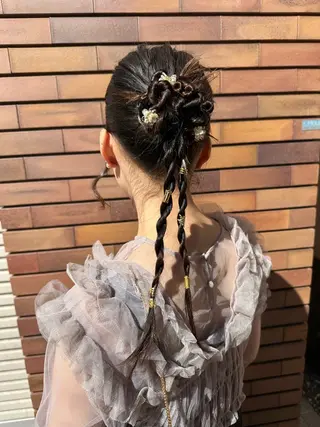 セミロング ヘアアレンジ 海外ヘア/ワンカラー 🍒nao.のヘアスタイル
