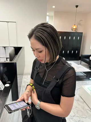 ショート カラー マイ/カットモデル /暖色カラーのヘアスタイル