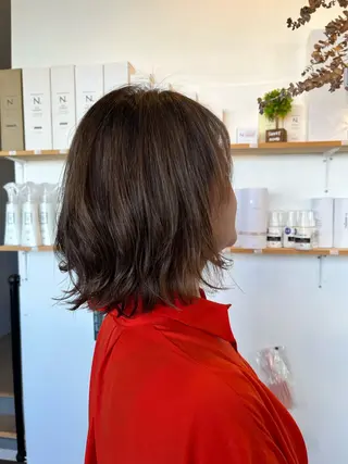 ミディアム カラー si6【シーム】 小田みきのヘアスタイル