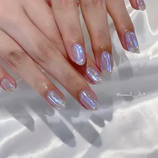 ネイル 𝘙𝘪𝘰𝘯𝘢 ...🕯🤍のネイルデザイン