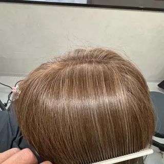 ショート カラー ハイライト／髪質改善 裕樹のヘアスタイル