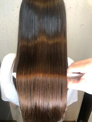 ロング 【髪質改善職人】 岡田成義のヘアスタイル