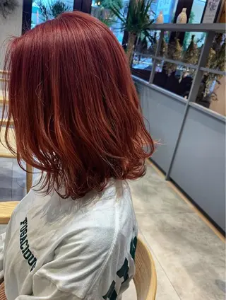 カラー glad hairのヘアスタイル