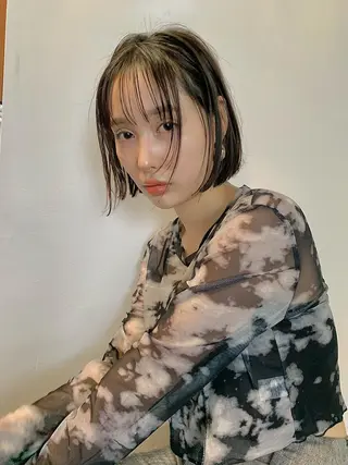 ショート 柔らかブラウン/顔周 りレイヤー♡ユウシのヘアスタイル