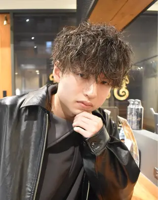ショート パーマ FREAK BARBER SHOP河原町三条店所属・本多 伸丞のヘアスタイル