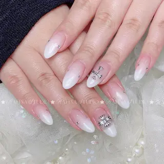 ネイル 玲央 YOYOのネイルデザイン