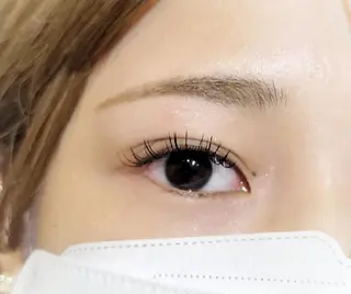 マツエク・マツパ 💜bora .のネイルデザイン