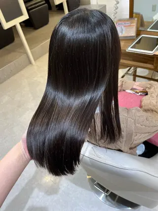ミディアム 梛木 唯のヘアスタイル
