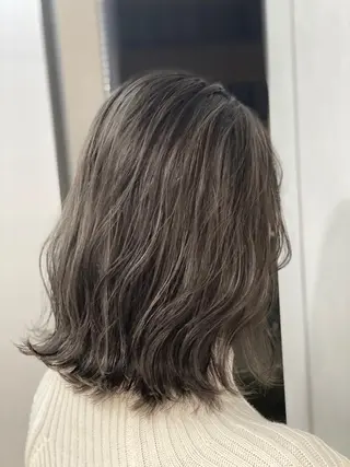 セミロング カラー M IIのヘアスタイル