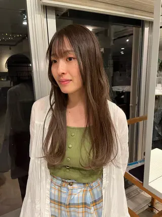 ロング カラー ベージュ/グレージュ 恵比寿/丸山陽平のヘアスタイル