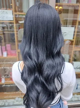 ロング カラー 渋谷／ ＭＩＹＵのヘアスタイル