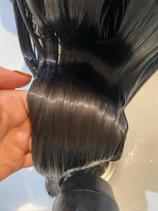 カラー 田中 あやなのヘアスタイル