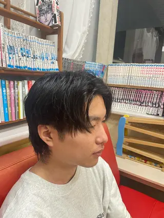ミディアム メンズ 海老原 コウのヘアスタイル