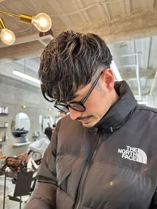 カラー パーマ メンズ 八谷 将平のヘアスタイル