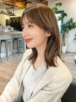 セミロング カラー 結べるレイヤーボブ くびれLady表参道のヘアスタイル