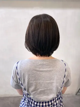 ショート カラー 進 詩織のヘアスタイル