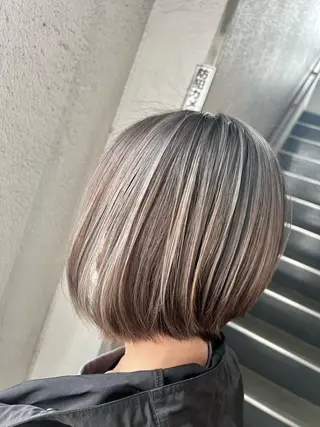 ショート カラー Kazu .Kのヘアスタイル