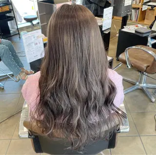 ロング カラー piLLon/ RYUKAのヘアスタイル