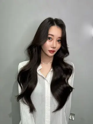 ロング etora 渋谷所属・ワンホンヘア🇨🇳 髪質改善/itaruのヘアスタイル