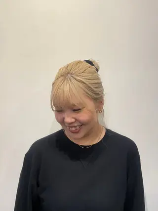ミディアム カラー moon 武蔵小杉所属・ヤマザキ アイ🕊 くすみカラー👒のヘアスタイル