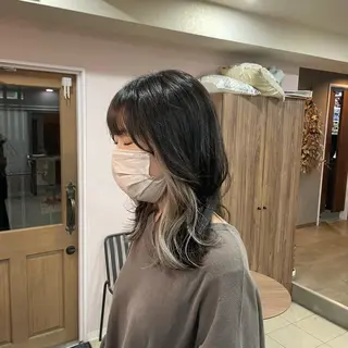 セミロング カラー cinq PROJECT所属・ミルクティーベージュ /三村克彦のヘアスタイル