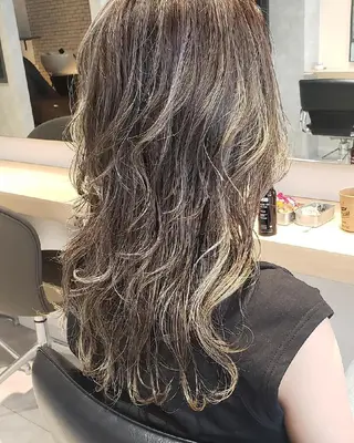 ロング カラー arrow🖤 もえみのヘアスタイル