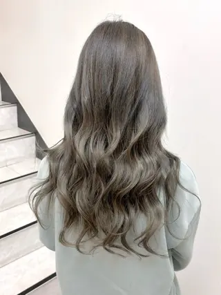 ロング ブリーチ／ ダブルカラー／ＲＹＯのヘアスタイル