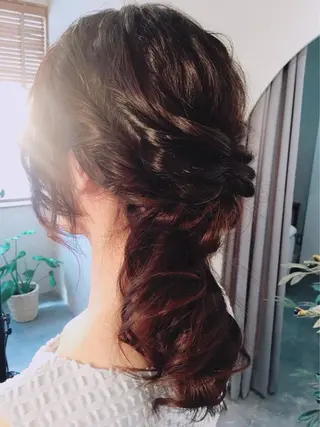 ヘアアレンジ 美容室 3piece 個室マツエクroom所属・高津3ピースドライ ヘッドスパ・ヒゲ脱毛のエステ・リラクイメージ