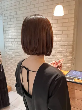 ミディアム Pros所属・nana/レイヤー /酸性ストレートのヘアスタイル