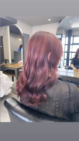 ロング maco 艶感ハイトーン🦋のヘアスタイル