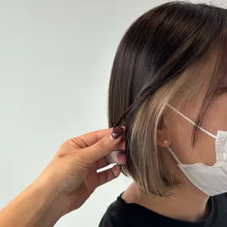 ショート カラー NANAKO benji 福間のヘアスタイル