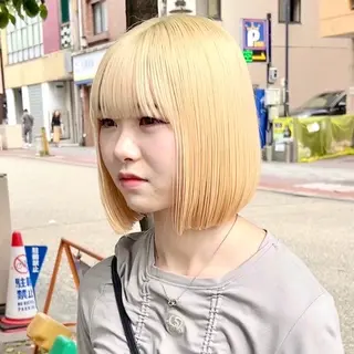 ショート カラー ハイトーン/ウルフ/ レイヤー/Asukaのヘアスタイル