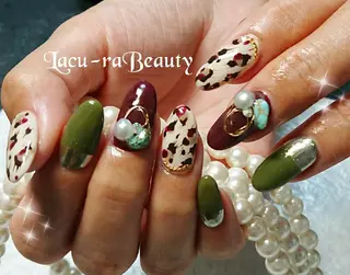 ネイル 小顔と腸の専門店 ラクーラビューティのエステ・リラクイメージ