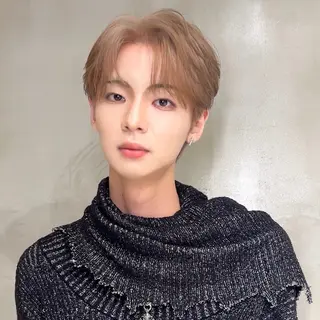 カラー メンズ 岡田大志🇰🇷 中/韓メンズヘアのヘアスタイル