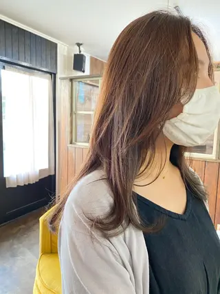 セミロング カラー 艶カラー🫧 MOMOYOのヘアスタイル
