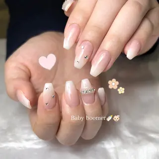 ネイル mofie🤍ユミ/ 恵比寿/パラジェルのネイルデザイン